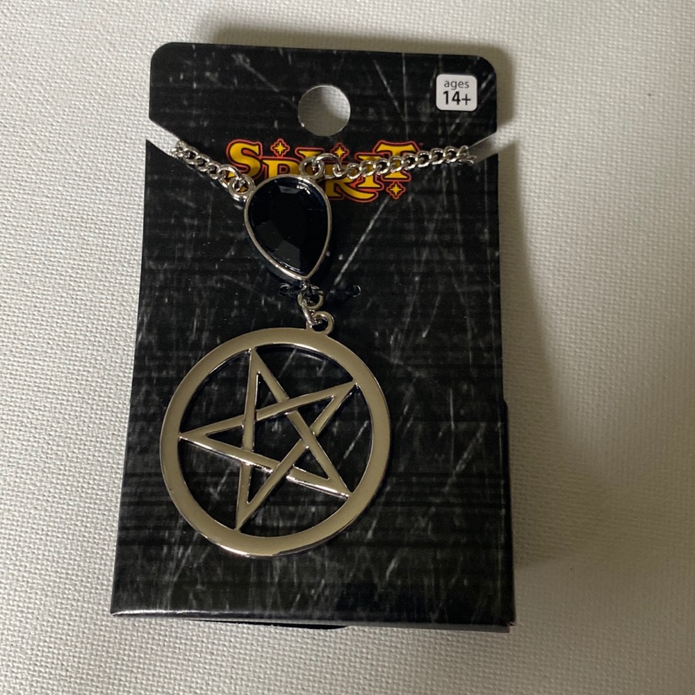 NWT Spirit Pentagram with teardrop black faux gem